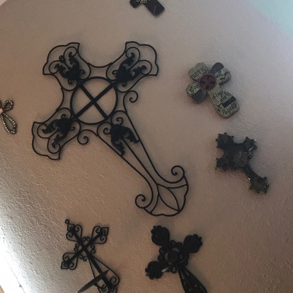 Meet your Posher, Sabrina - Picture 2 of 2